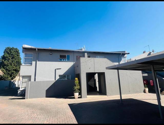2 BEDROOM APARTMENT FOR SALE IN ALBERTON NORTH